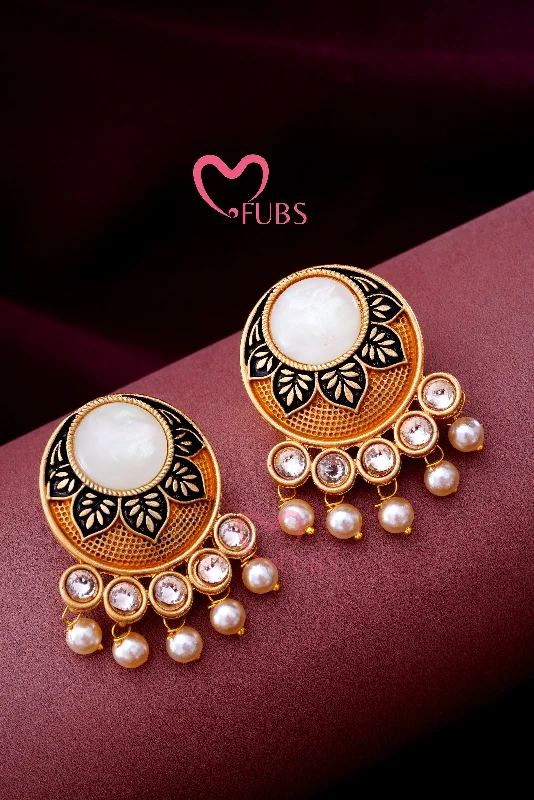 Women's astrology rings-Round Shape Stone Elegance Stud Earring