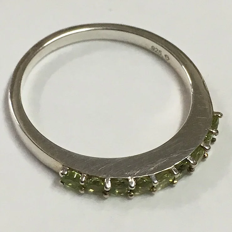 Women's holiday rings-9 STONE PERIDOT RING