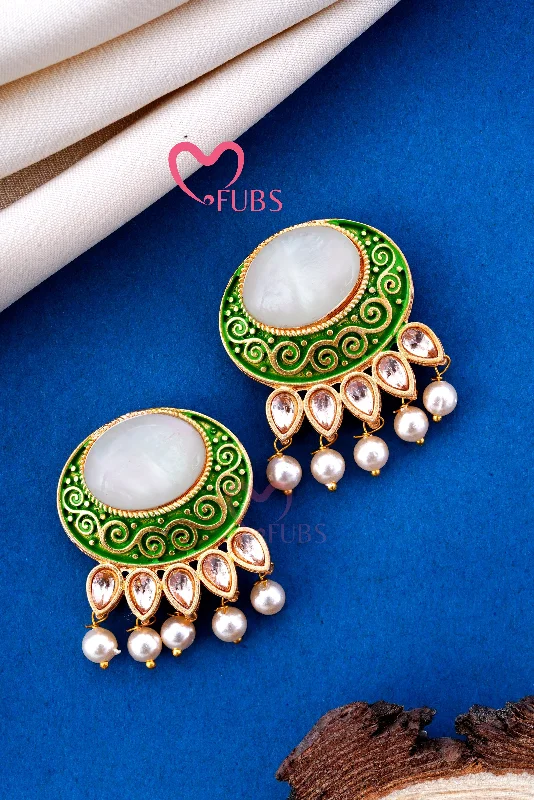 Women's celestial rings-Oval Shape Pearl Elegance Stud Earring