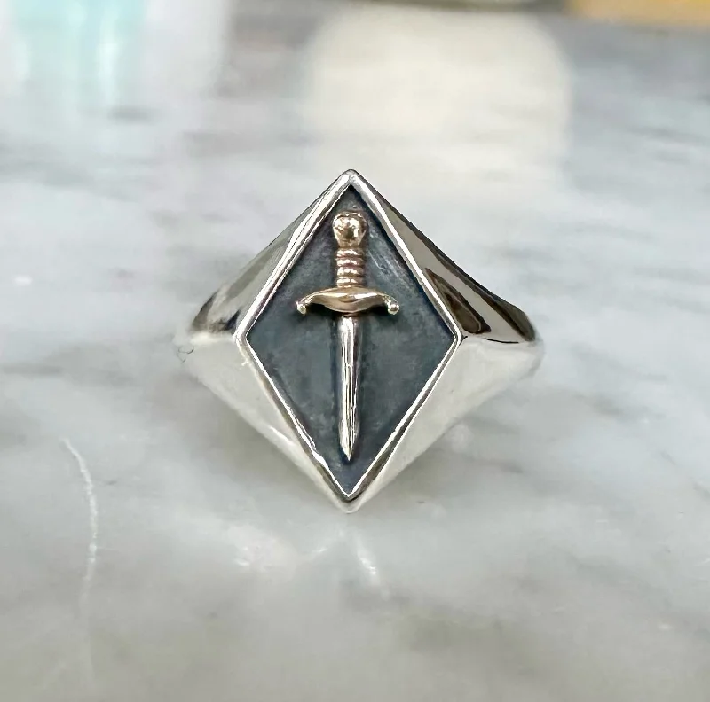 Women's modern design rings-Dagger Signet Ring