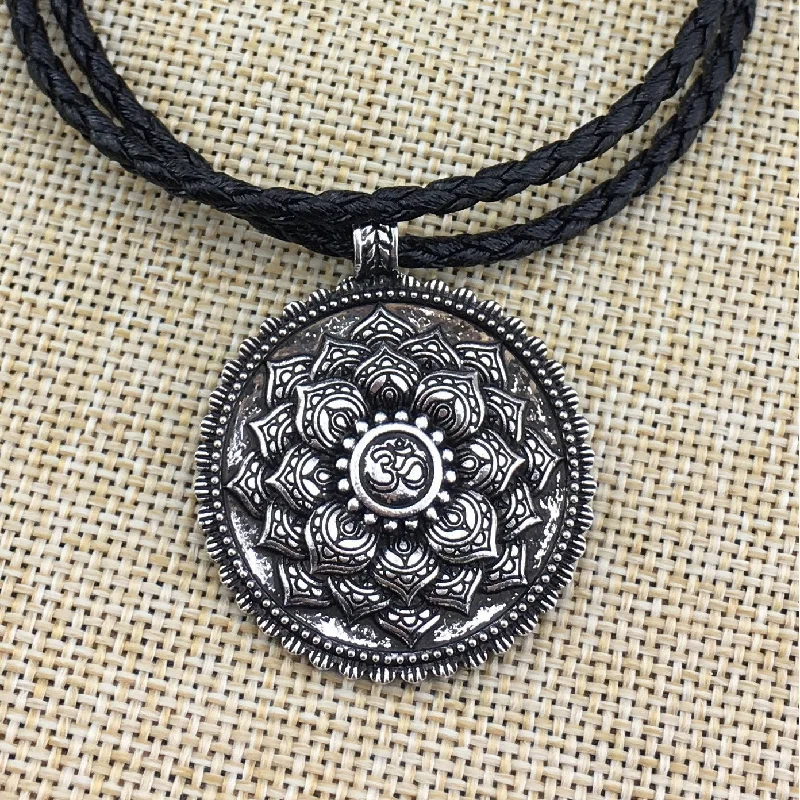 Women's birthstone necklaces-Antique Silver Om Lotus Mandala Pendant Necklace