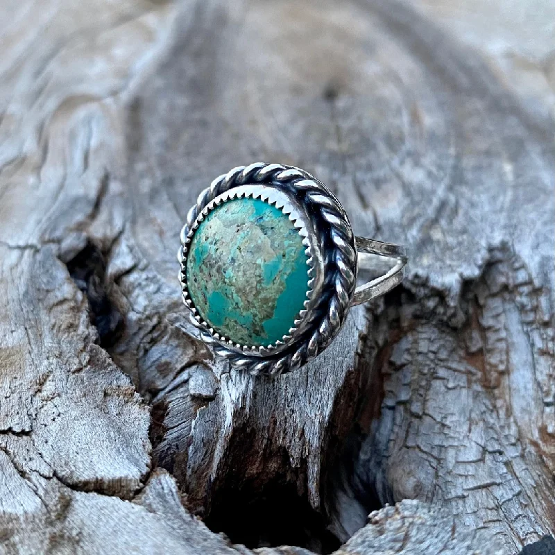 Women's sizeable rings-Earth Bound Turquoise Ring // Size 7.5