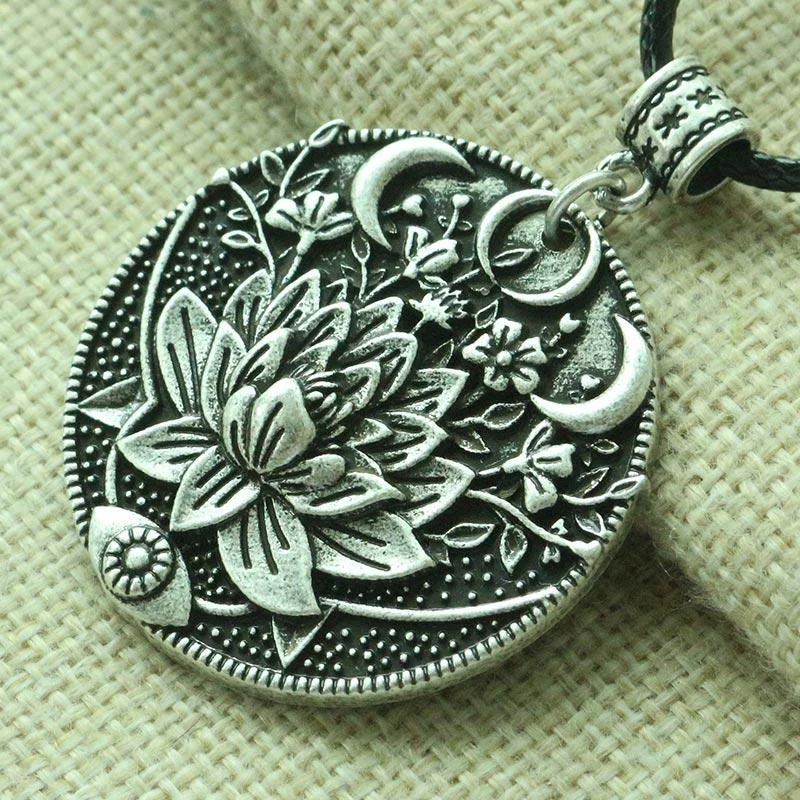 Women's formal necklaces-Lotus Midnight Bloom Necklace