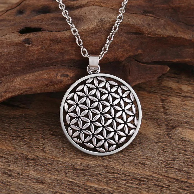 Women's friendship necklaces-Flower of Life Pendant Necklace Silver Plated