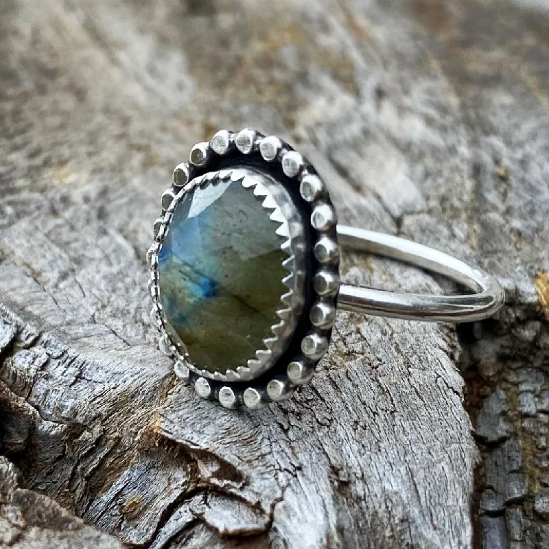 Women's luxury brand rings-Labradorite Ring// Size 7.5