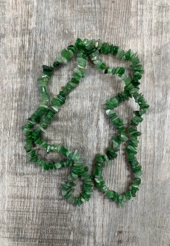 Women's couple necklaces-Jade Chip Irregular Necklace