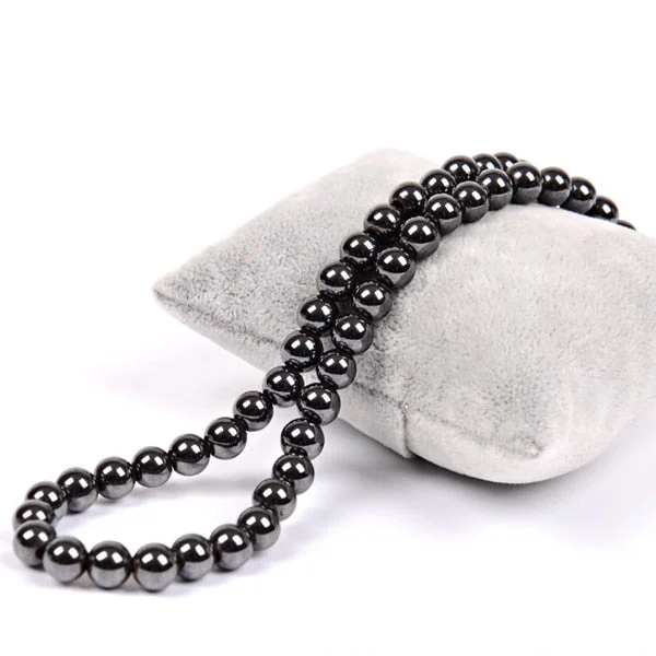 Women's gift necklaces-Calm Courage Hematite Necklace