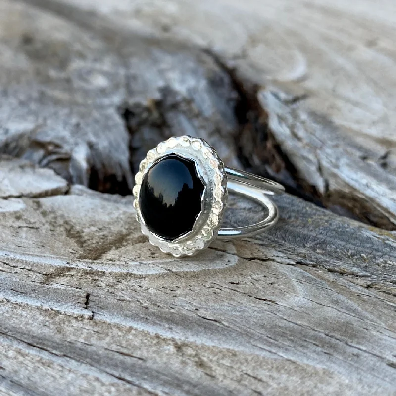 Women's elegant rings-Black Onyx Ring // Size 7.5