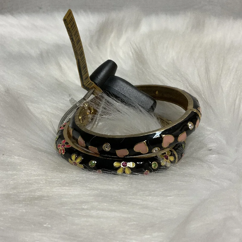 Women's luxury brand bangles-Bracelet Bangle By Betsey Johnson  Size: 02 Piece Set